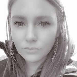 Meet your Posher, Candice